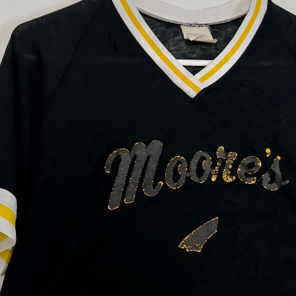 70s vintage athletic / baseball / neighborhood team cropped tee